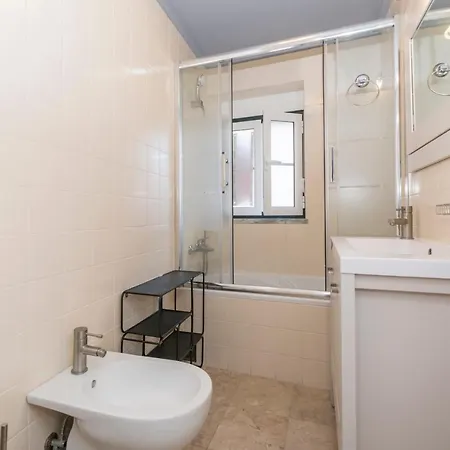 Appartement Guestready -cozy Apt Near Fado Museum Lisboa