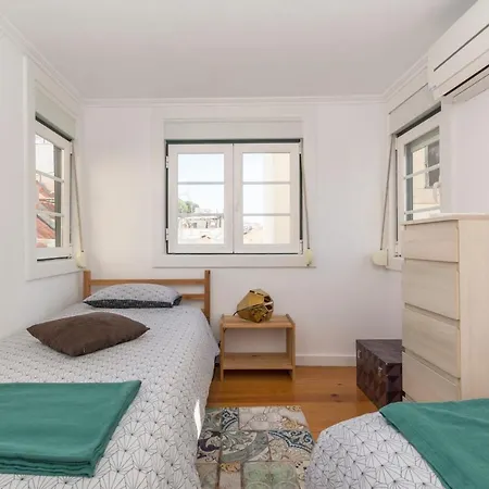 Guestready -cozy Apt Near Fado Museum * Lisboa