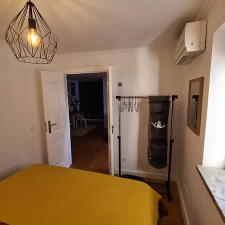 Guestready -cozy Apt Near Fado Museum Apartmán *
