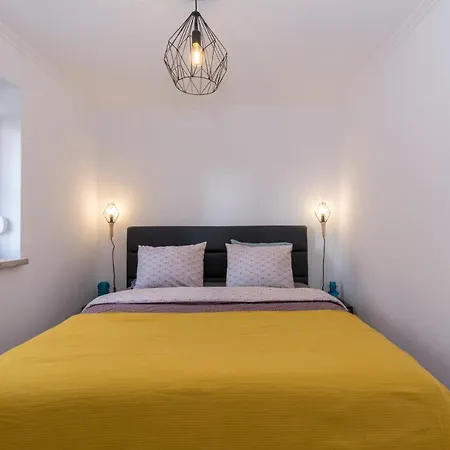 Guestready -cozy Apt Near Fado Museum * Lisboa